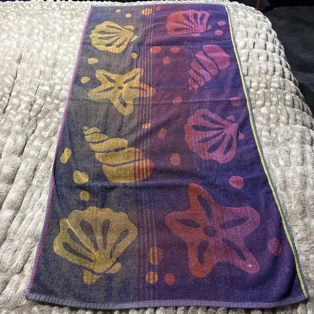 Vintage Y2K Beach Towel Retro Multi Color Pattern Shapes Funky Bath Reversible